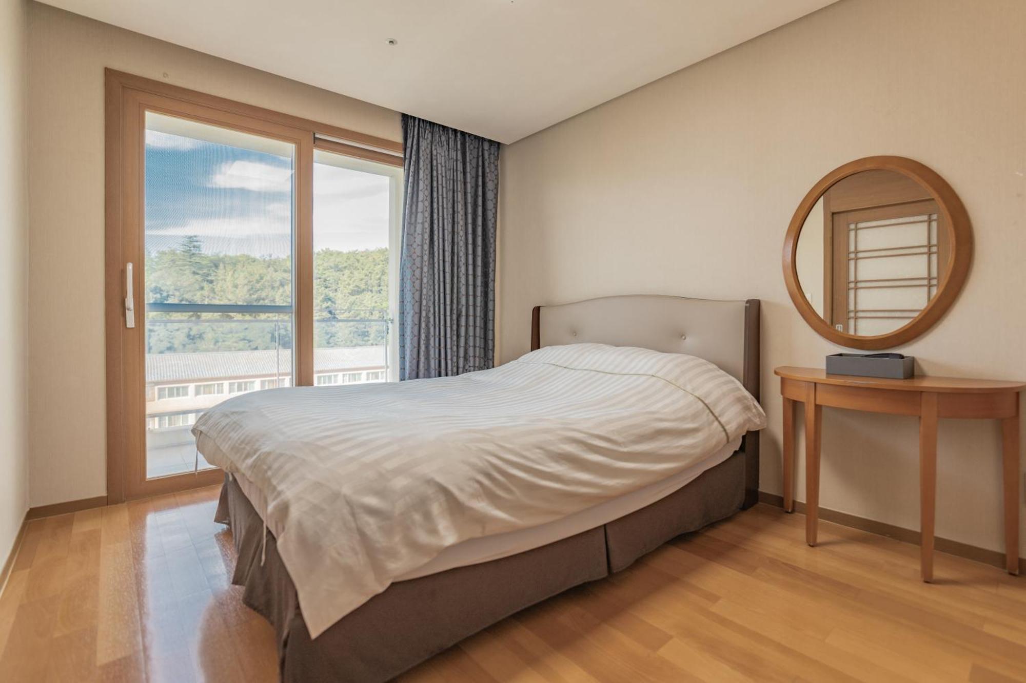 Sono Belle Gyeongju Hotell Rum bild
